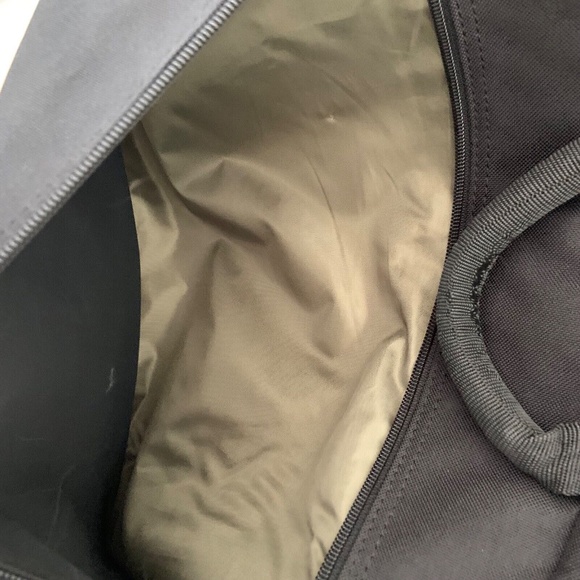 Targus Incognito Messenger Laptop Notebook Shoulder Bag Black - Picture 13 of 16